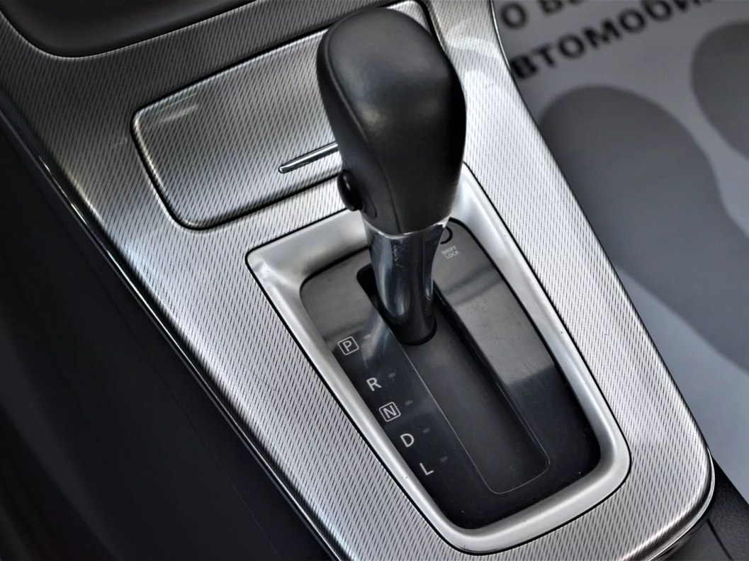Nissan Sentra Tekna 1.6 CVT, 2015, 68 431 км фото 18