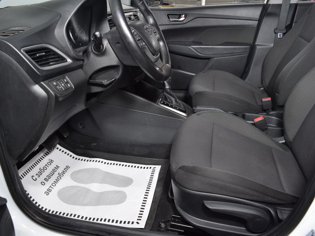 Hyundai Solaris Comfort 1.4 АКПП, 2018, 38 055 км фото 9