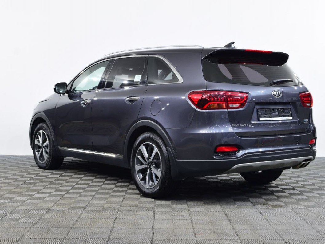 Kia Sorento Luxe 2.4 АКПП, 2018, 73 291 км фото 5