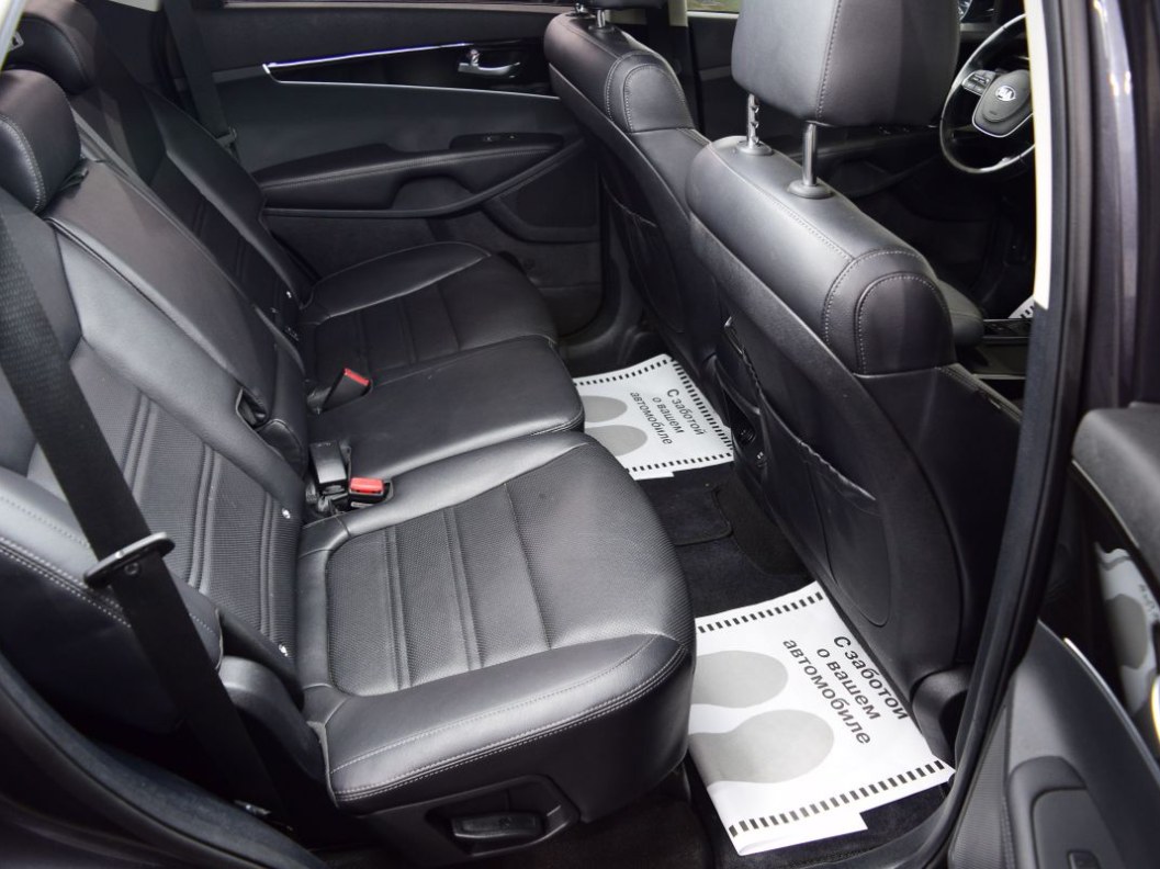 Kia Sorento Luxe 2.4 АКПП, 2018, 73 291 км фото 12
