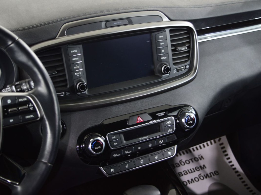 Kia Sorento Luxe 2.4 АКПП, 2018, 73 291 км фото 16
